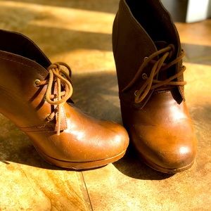 Madden Girl G-Finely boots Size8.5  Brown